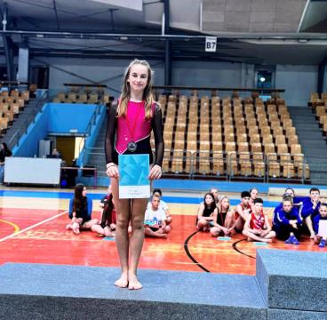 Tudi na 2. tekmi za pokal Slovenije gimnastičarke ŠD Partizan RAvne dosegle odlične rezultate (8)